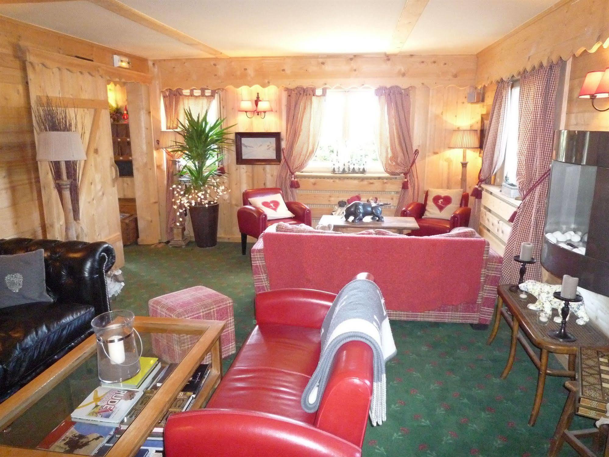 Les Aravis - Combloux Hotel Esterno foto