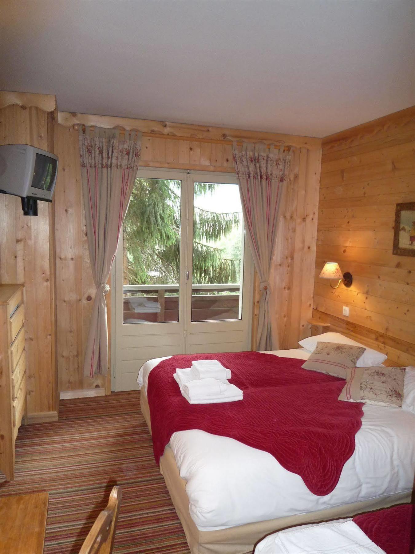 Les Aravis - Combloux Hotel Esterno foto