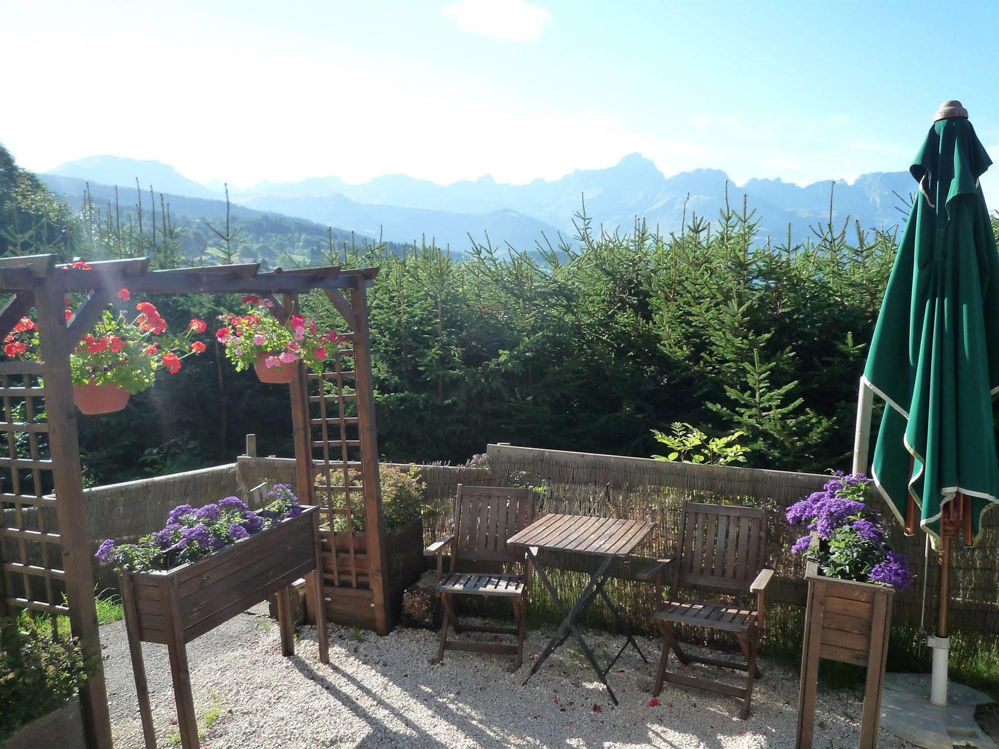 Les Aravis - Combloux Hotel Esterno foto